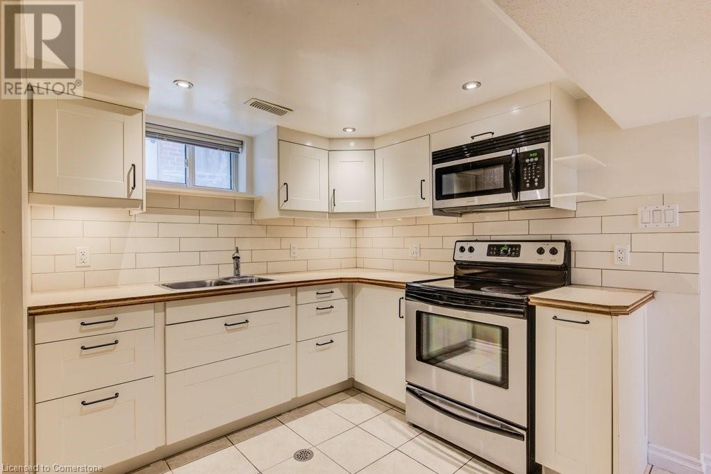 35 Waverly Road, Kitchener, Ontario  N2G 2E1 - Photo 33 - 40729294