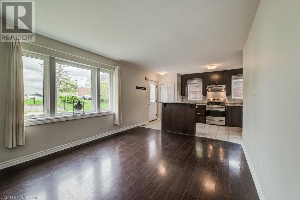 35 Waverly Road, Kitchener, Ontario  N2G 2E1 - Photo 7 - 40729294