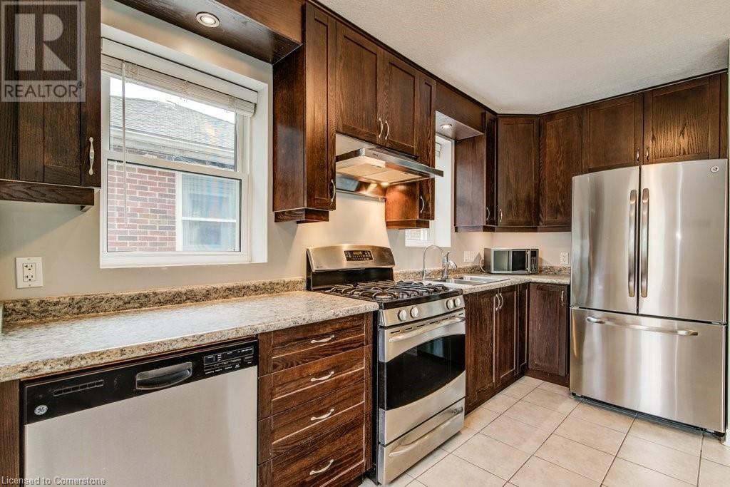 35 Waverly Road, Kitchener, Ontario  N2G 2E1 - Photo 9 - 40729294