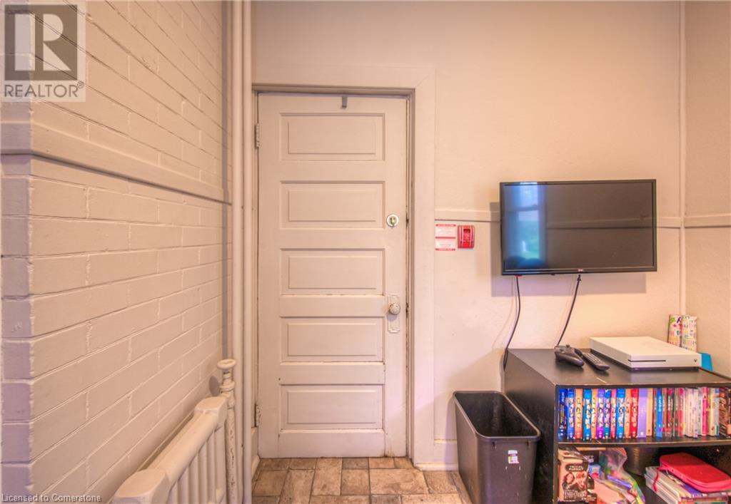 337 Gordon Street, Guelph, Ontario  N1G 1X7 - Photo 13 - 40728206