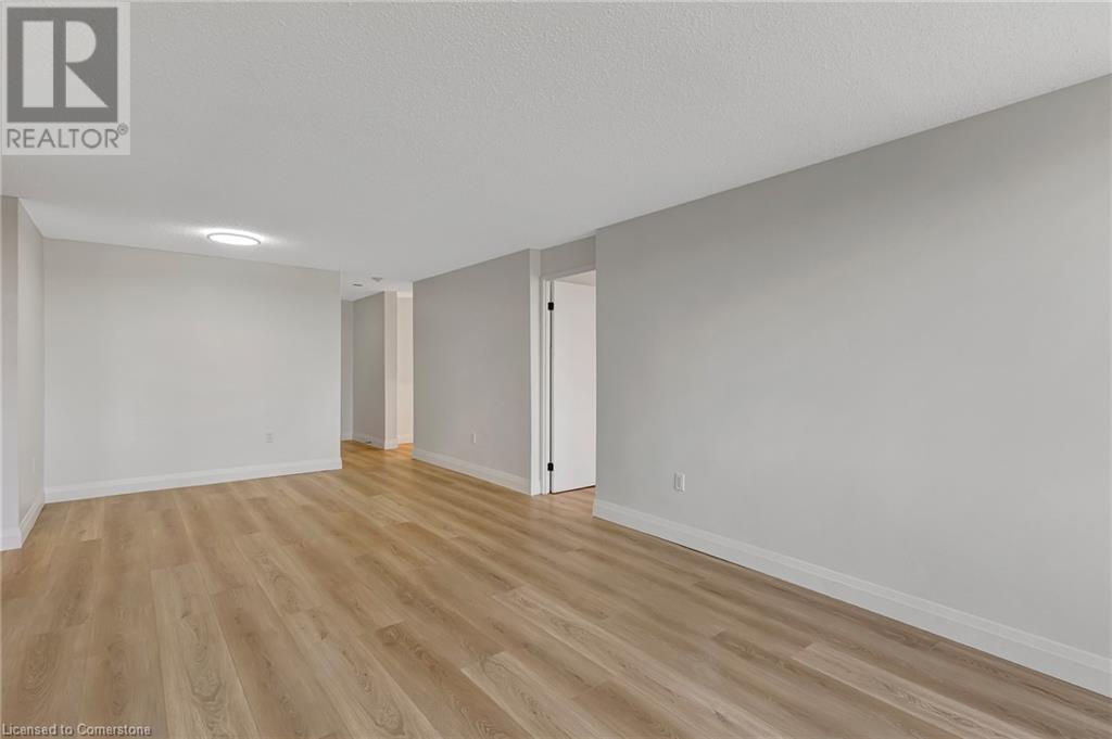 35 Green Valley Drive Unit# 909, Kitchener, Ontario  N2P 2A5 - Photo 16 - 40728049