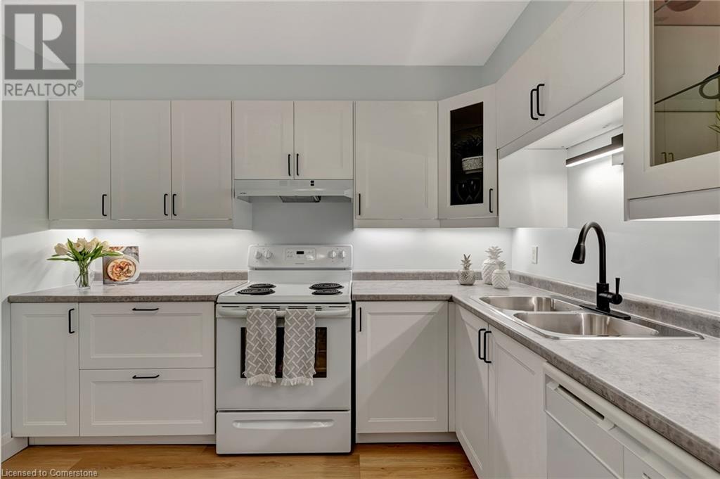 35 Green Valley Drive Unit# 909, Kitchener, Ontario  N2P 2A5 - Photo 5 - 40728049