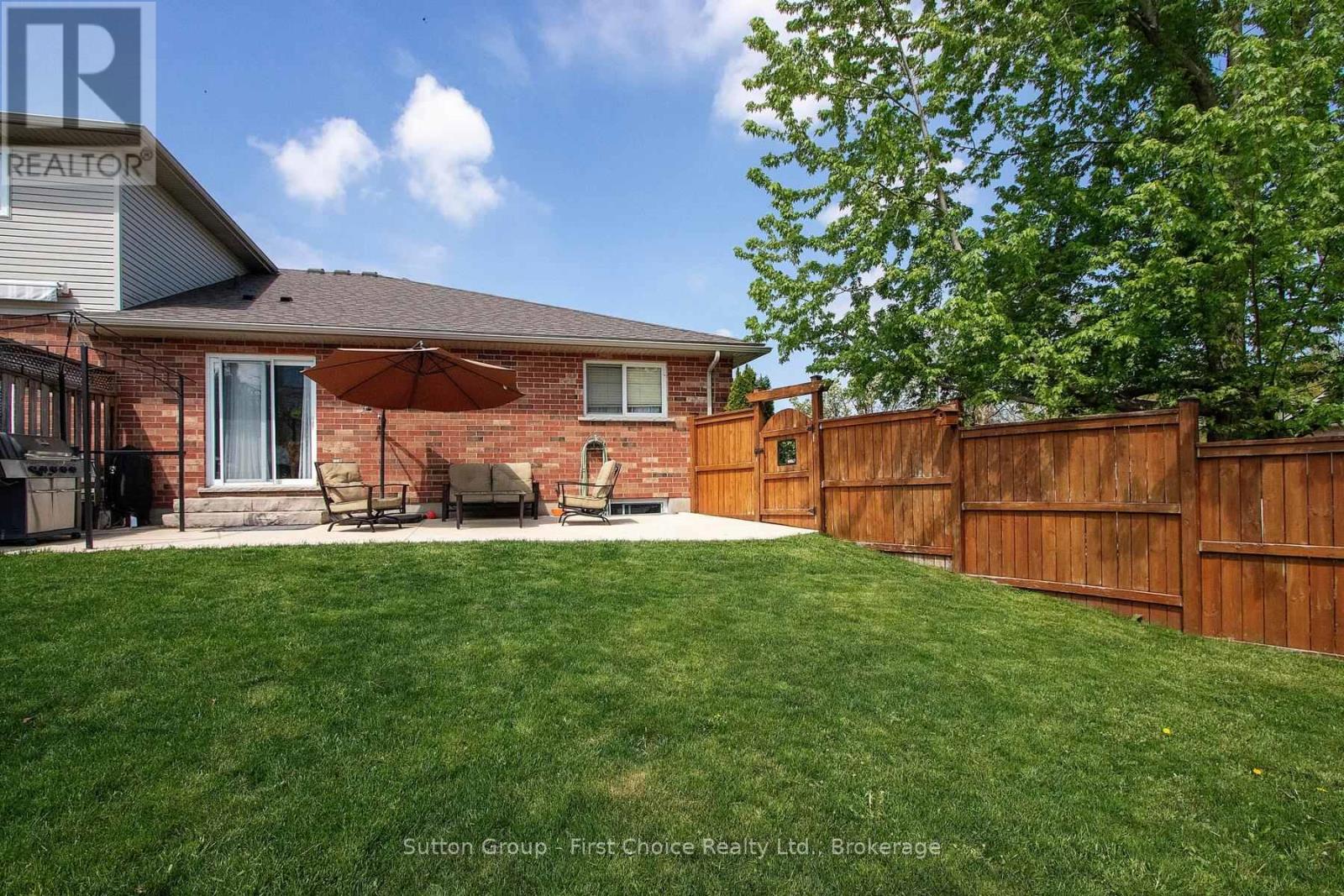 103 Gregory Crescent, Stratford, Ontario  N5A 8A6 - Photo 30 - X12154204
