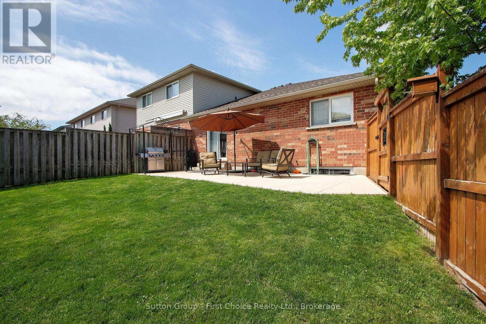 103 Gregory Crescent, Stratford, Ontario  N5A 8A6 - Photo 31 - X12154204