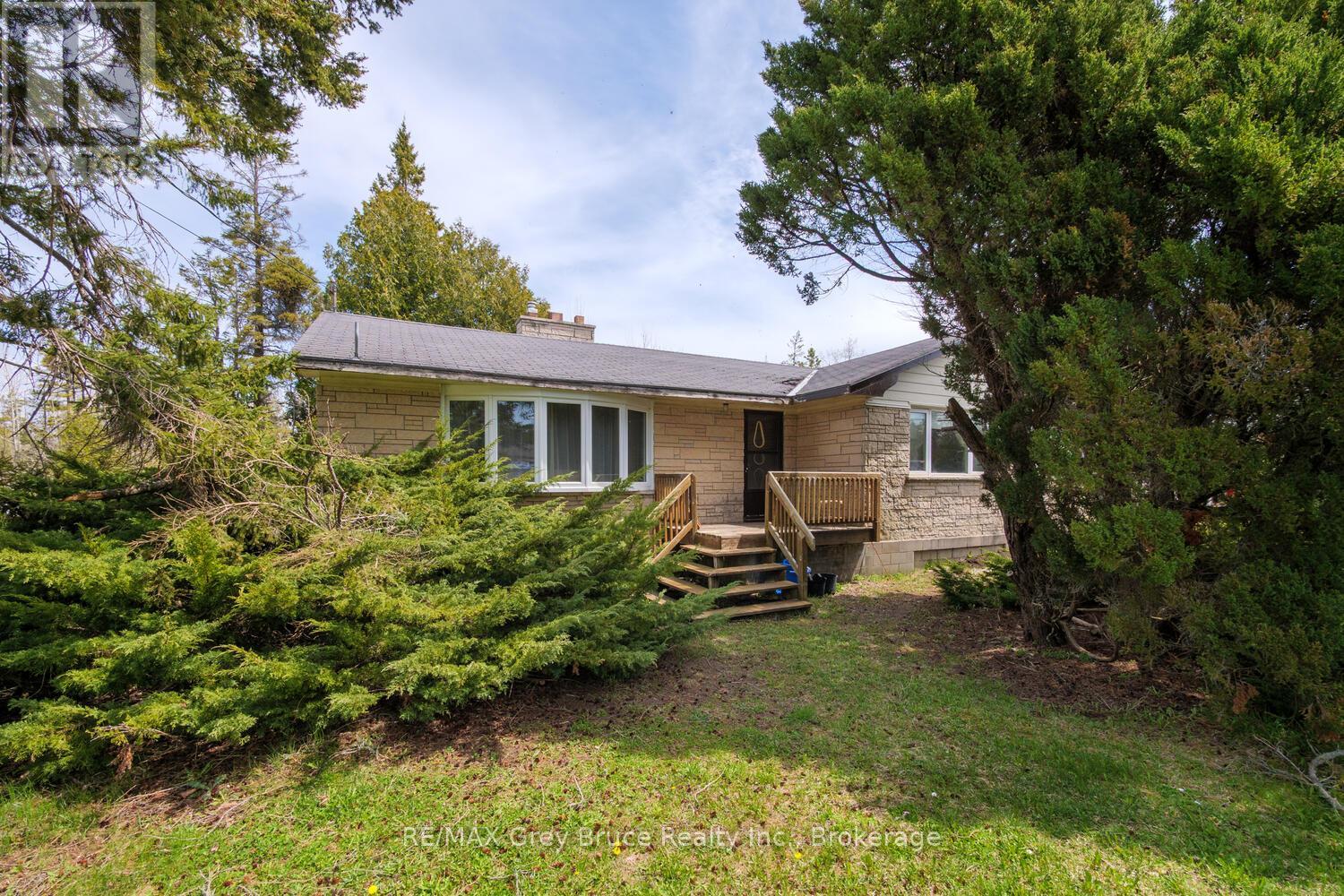 7382 Highway 6, Northern Bruce Peninsula, Ontario  N0H 2R0 - Photo 8 - X12154209