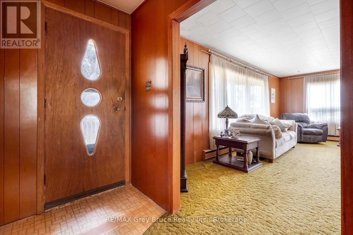 7382 Highway 6 Highway, Northern Bruce Peninsula, Ontario  N0H 2R0 - Photo 12 - X12154220