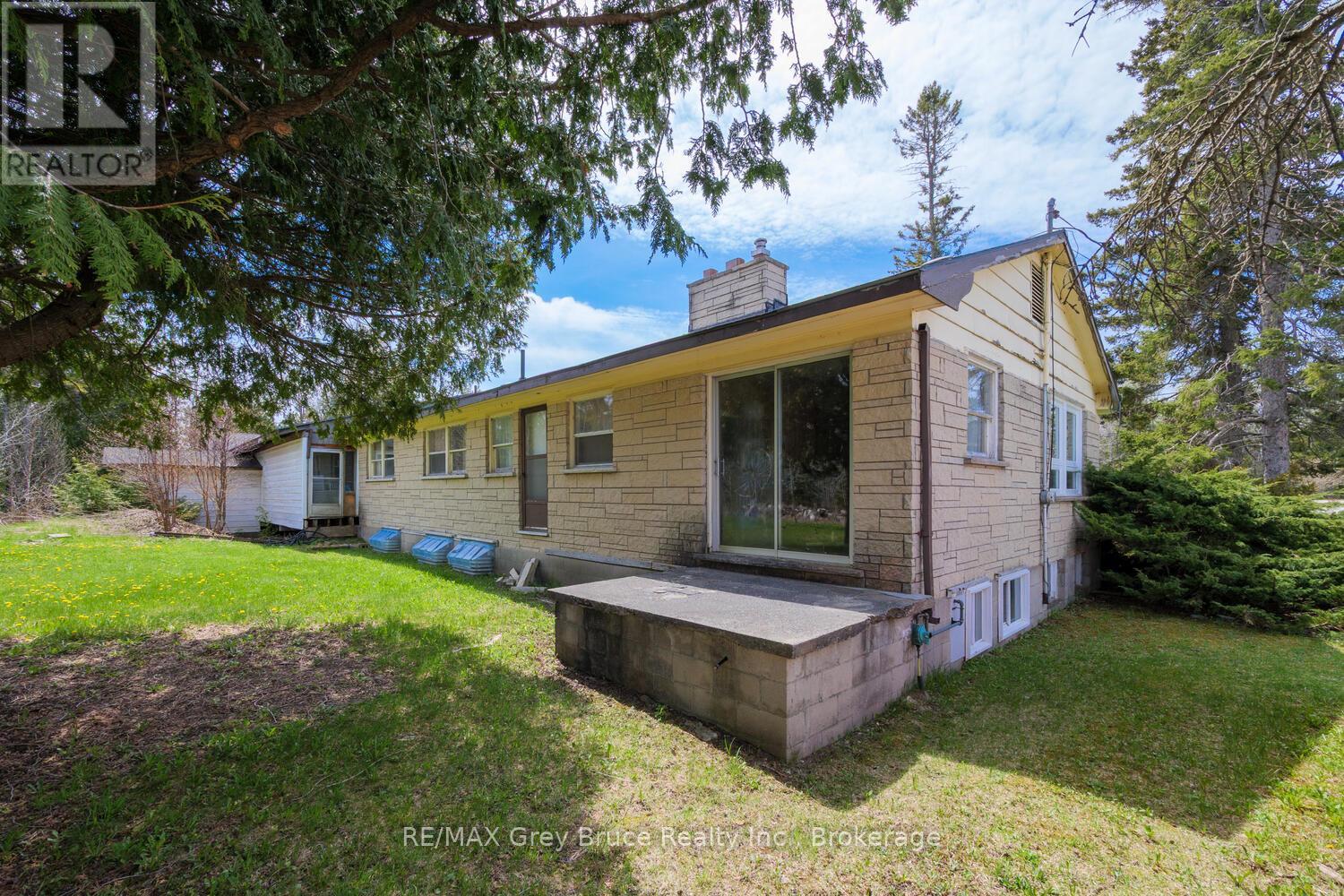 7382 Highway 6 Highway, Northern Bruce Peninsula, Ontario  N0H 2R0 - Photo 30 - X12154220
