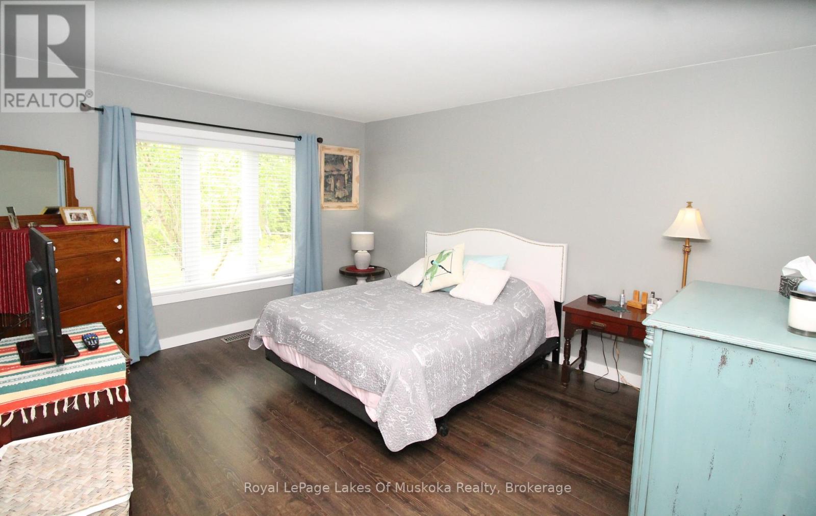 30 Hedgewood Lane, Gravenhurst, Ontario  P1P 1Y8 - Photo 8 - X12154306