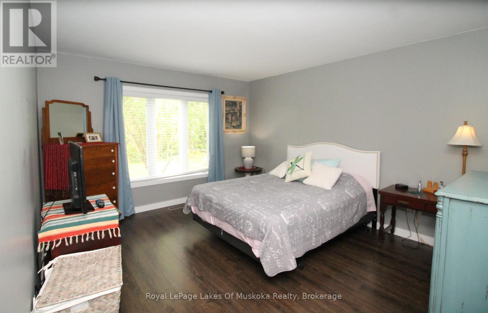 30 Hedgewood Lane, Gravenhurst, Ontario  P1P 1Y8 - Photo 9 - X12154306