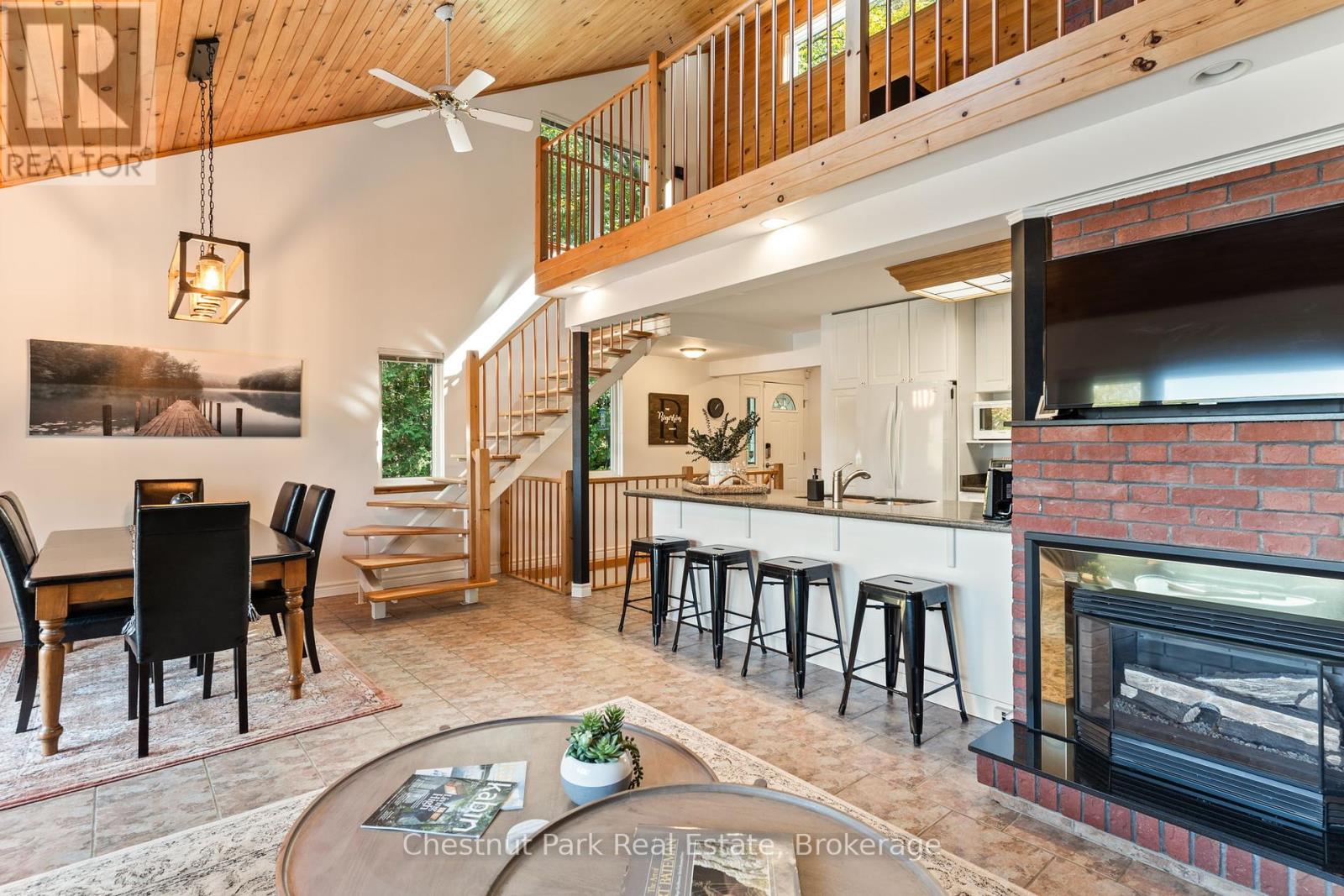 293 West Diamond Lake Road, Hastings Highlands, Ontario  K0L 2A0 - Photo 6 - X12154310