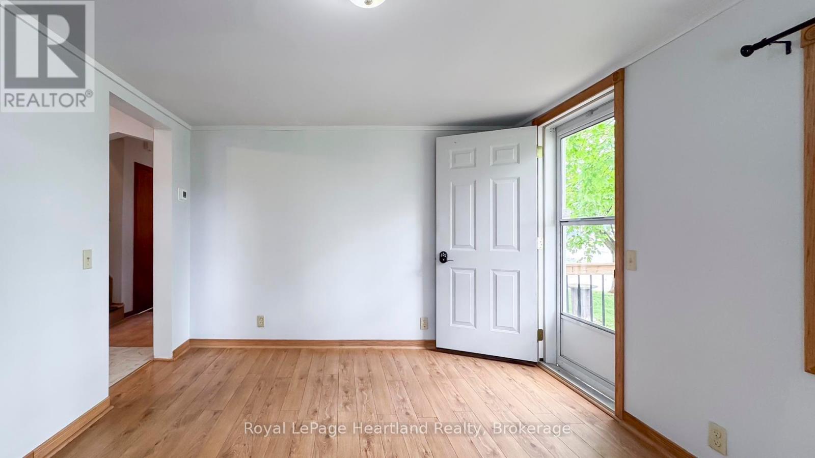 102 Goderich Street, Ashfield-Colborne-Wawanosh, Ontario  N0M 1E0 - Photo 15 - X12154366