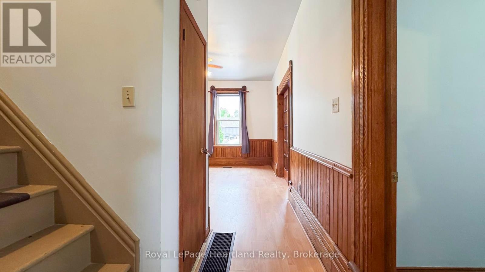 102 Goderich Street, Ashfield-Colborne-Wawanosh, Ontario  N0M 1E0 - Photo 19 - X12154366