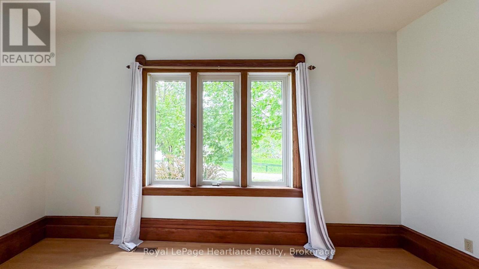 102 Goderich Street, Ashfield-Colborne-Wawanosh, Ontario  N0M 1E0 - Photo 27 - X12154366