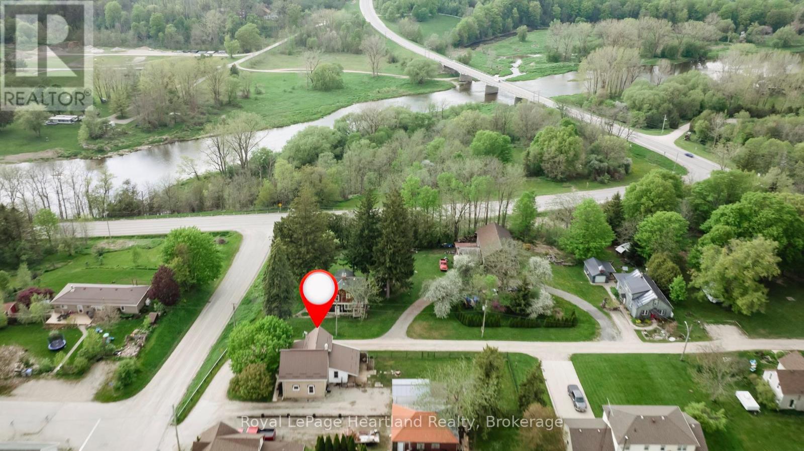 102 Goderich Street, Ashfield-Colborne-Wawanosh, Ontario  N0M 1E0 - Photo 3 - X12154366