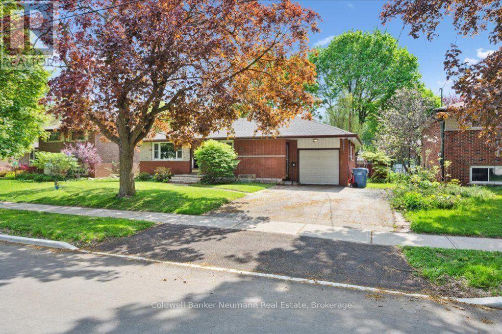 100 Guelph Street, Guelph, Ontario  N1H 5Z1 - Photo 2 - X12154398
