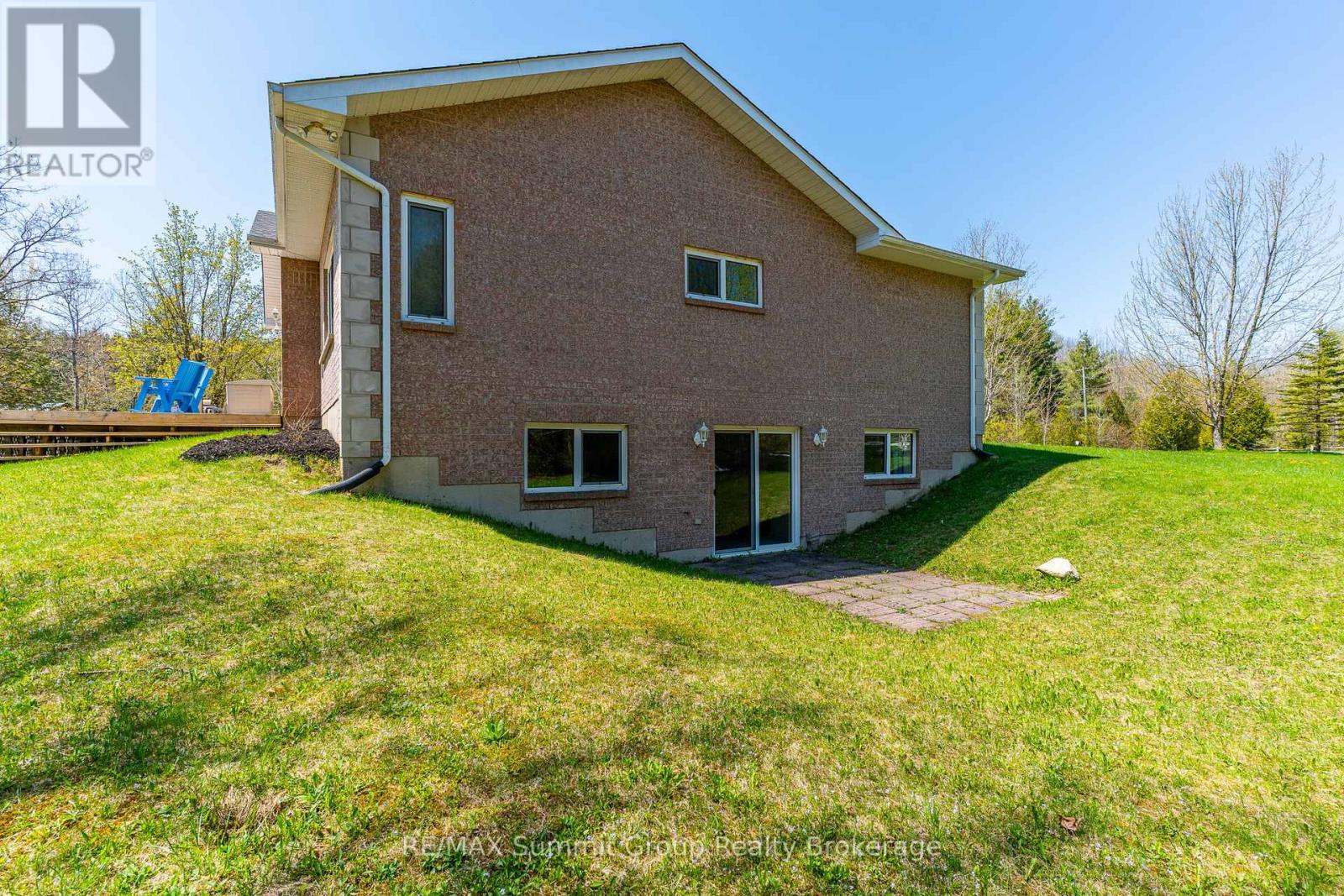 189 Point Road, Grey Highlands, Ontario  N0C 1E0 - Photo 40 - X12154415