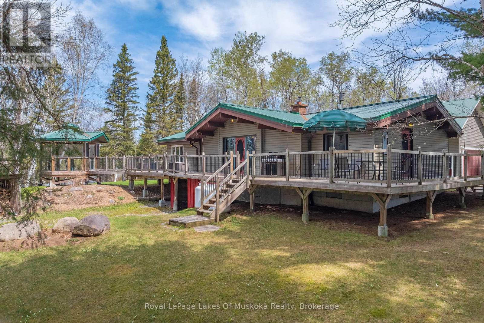 71 VICTORIA STREET, Magnetawan, Ontario