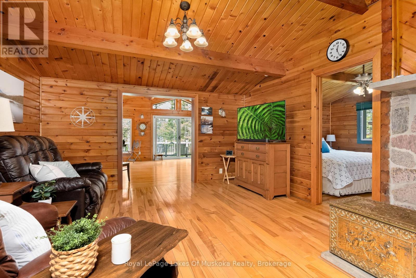 71 Victoria Street, Magnetawan, Ontario  P0A 1P0 - Photo 12 - X12154464