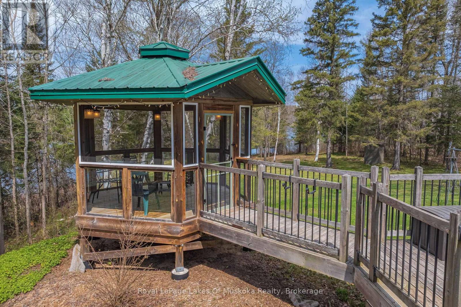 71 Victoria Street, Magnetawan, Ontario  P0A 1P0 - Photo 31 - X12154464