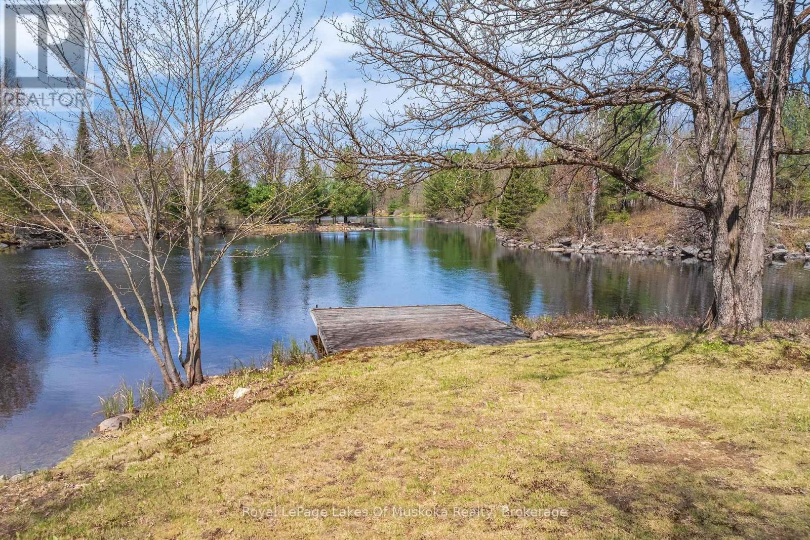 71 Victoria Street, Magnetawan, Ontario  P0A 1P0 - Photo 37 - X12154464