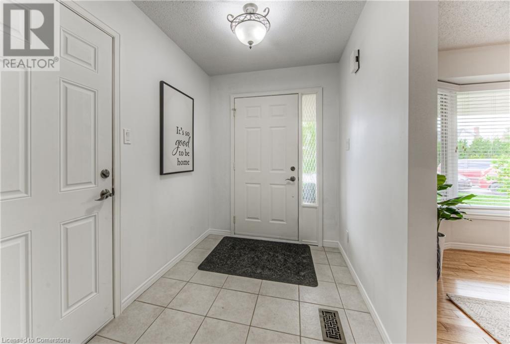 171 Mayberry Court, Waterloo, Ontario  N2K 3K2 - Photo 6 - 40727351