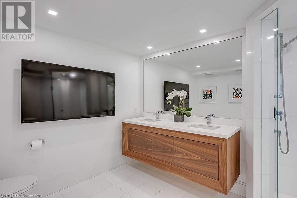 2190 Lakeshore Road Unit# 605, Burlington, Ontario  L7R 4K1 - Photo 19 - 40729672