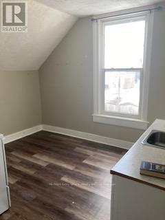 2nd Floor - 1154 4th Avenue E, Owen Sound, Ontario  N4K 2P4 - Photo 17 - X12154472