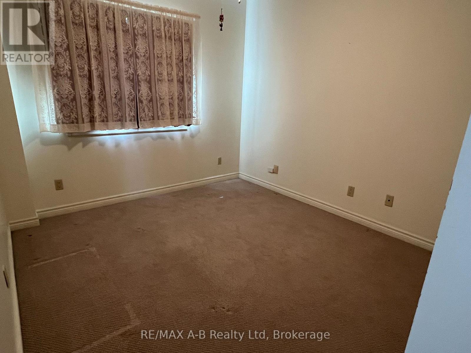 112 - 199 Hope Street E, East Zorra-Tavistock, Ontario  N0B 2R0 - Photo 17 - X12154485