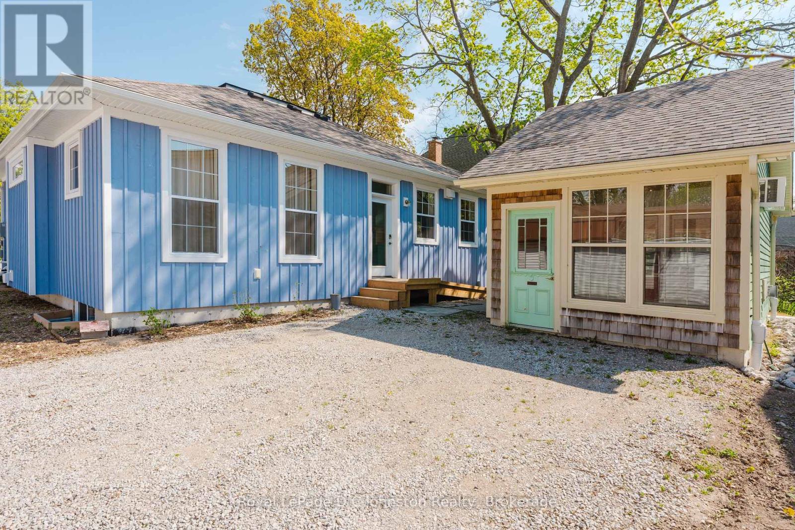 66 Grosvenor St Street N, Saugeen Shores, Ontario  N0H 2L0 - Photo 3 - X12154602