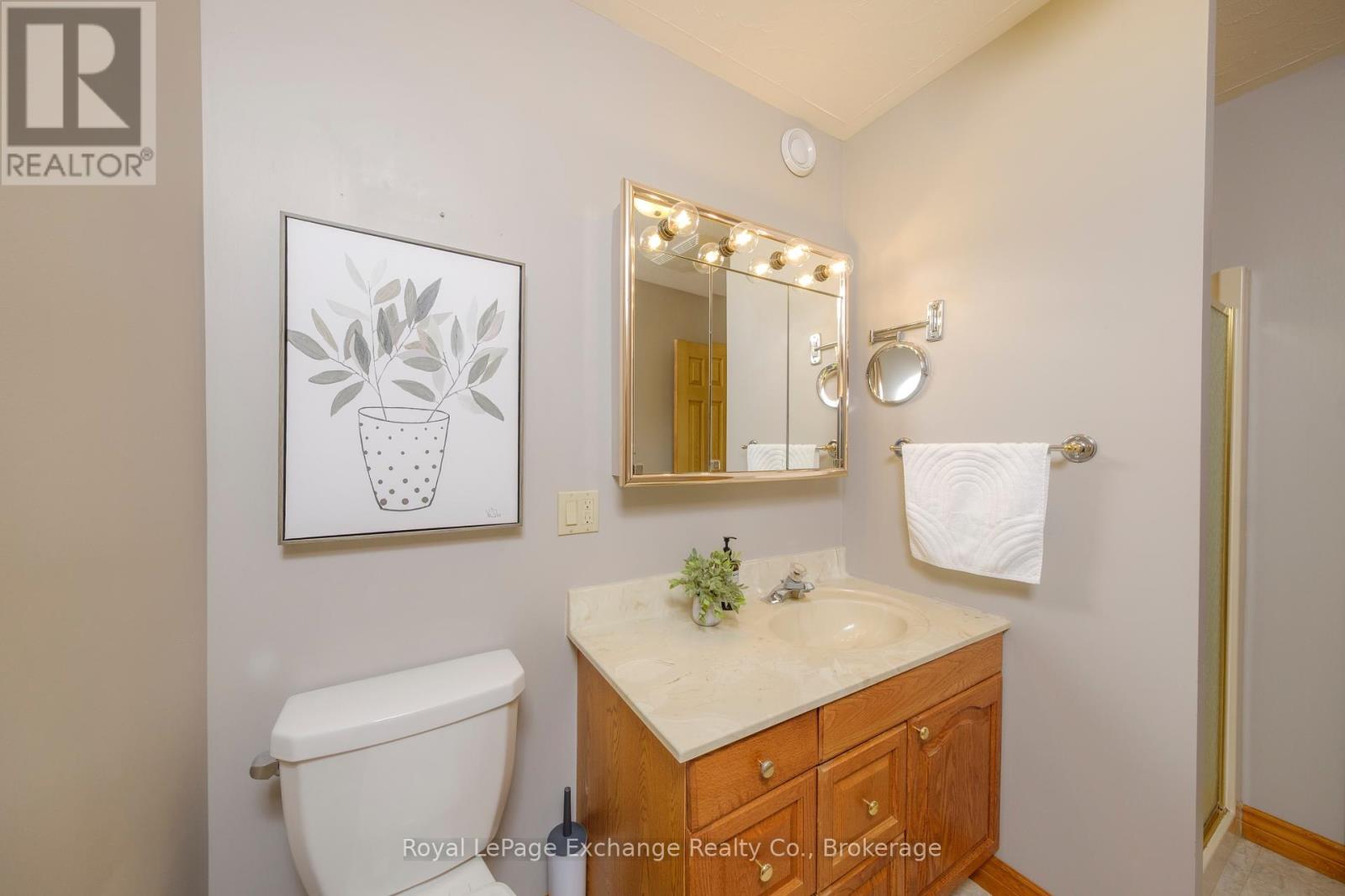 128 Waterloo Street, Huron-Kinloss, Ontario  N2Z 0C7 - Photo 11 - X12154625