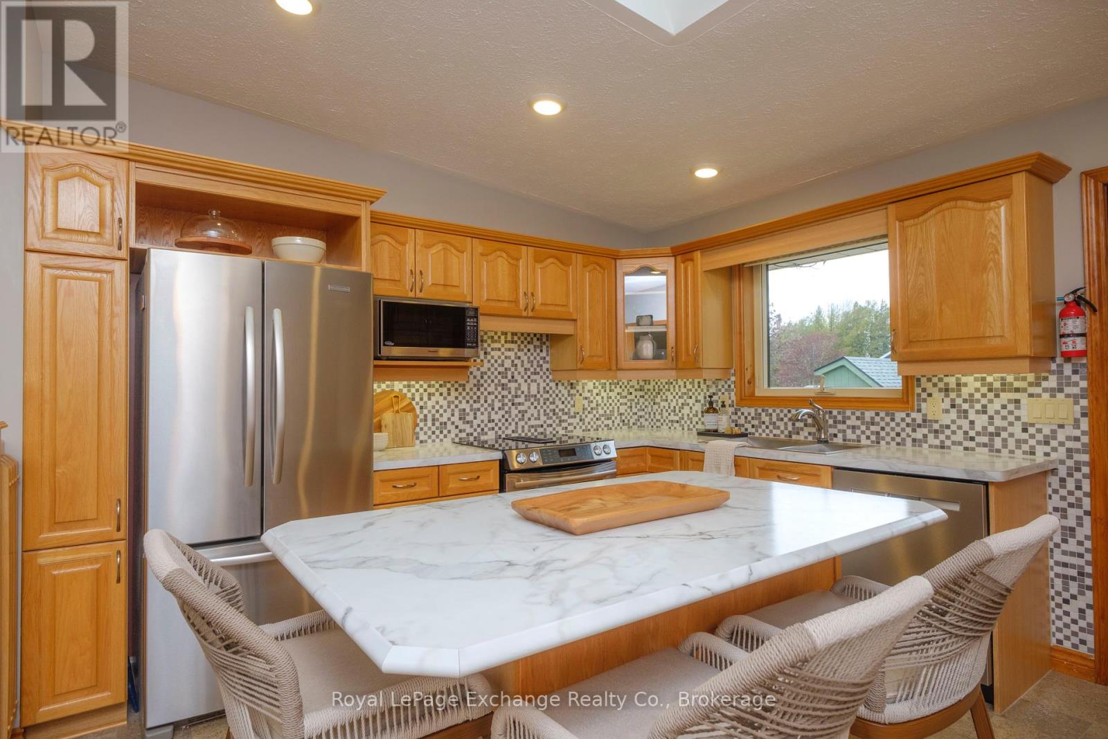 128 Waterloo Street, Huron-Kinloss, Ontario  N2Z 0C7 - Photo 13 - X12154625
