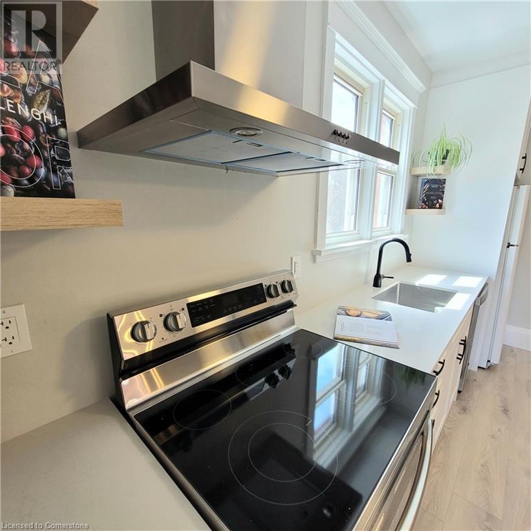 65 Betzner Avenue N Unit# 1, Kitchener, Ontario  N2H 3B8 - Photo 2 - 40729456
