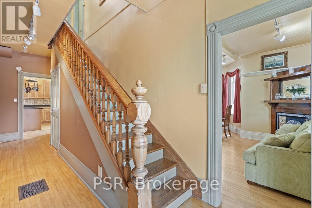 1020 Bala Falls Road, Muskoka Lakes, Ontario  P0C 1A0 - Photo 15 - X12154767