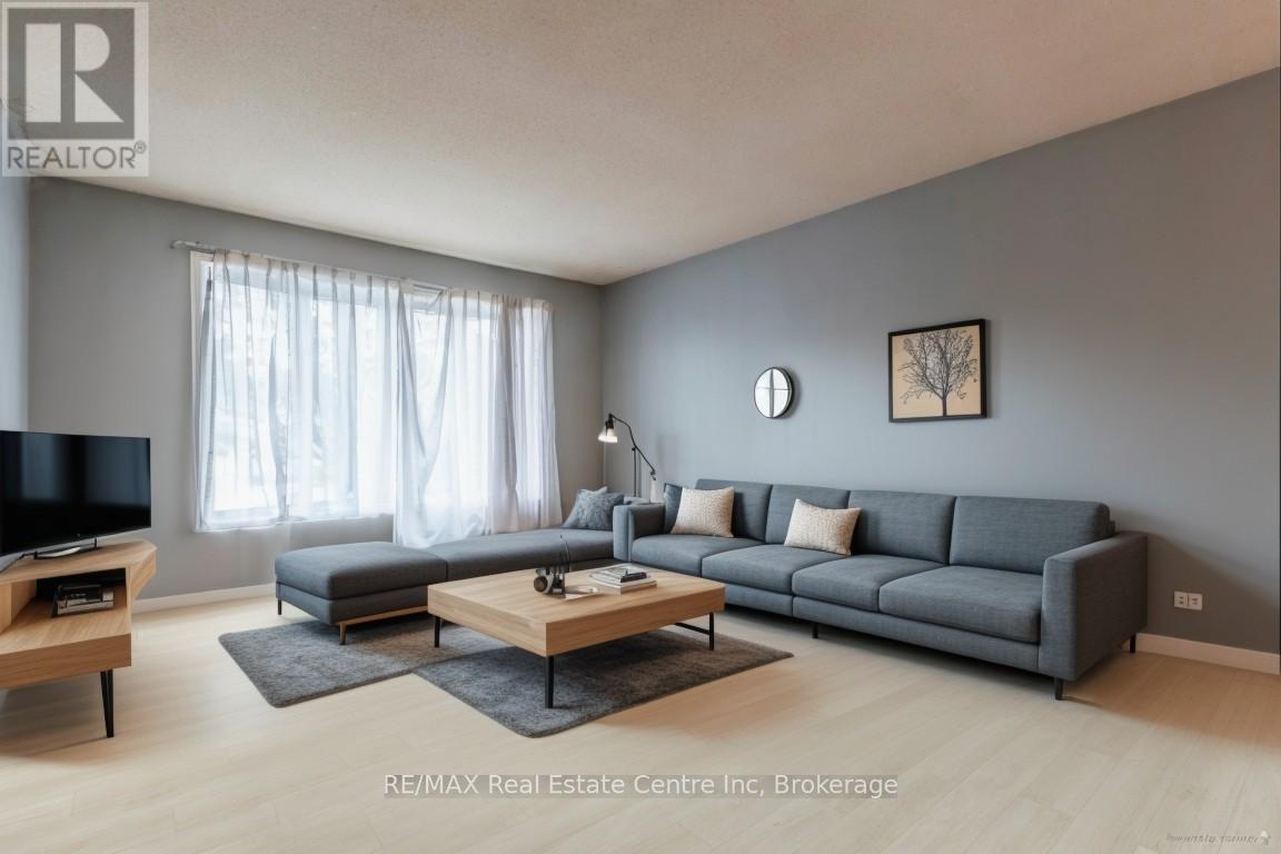 476 Westheights Drive, Kitchener, Ontario  N2N 1M5 - Photo 12 - X12154768