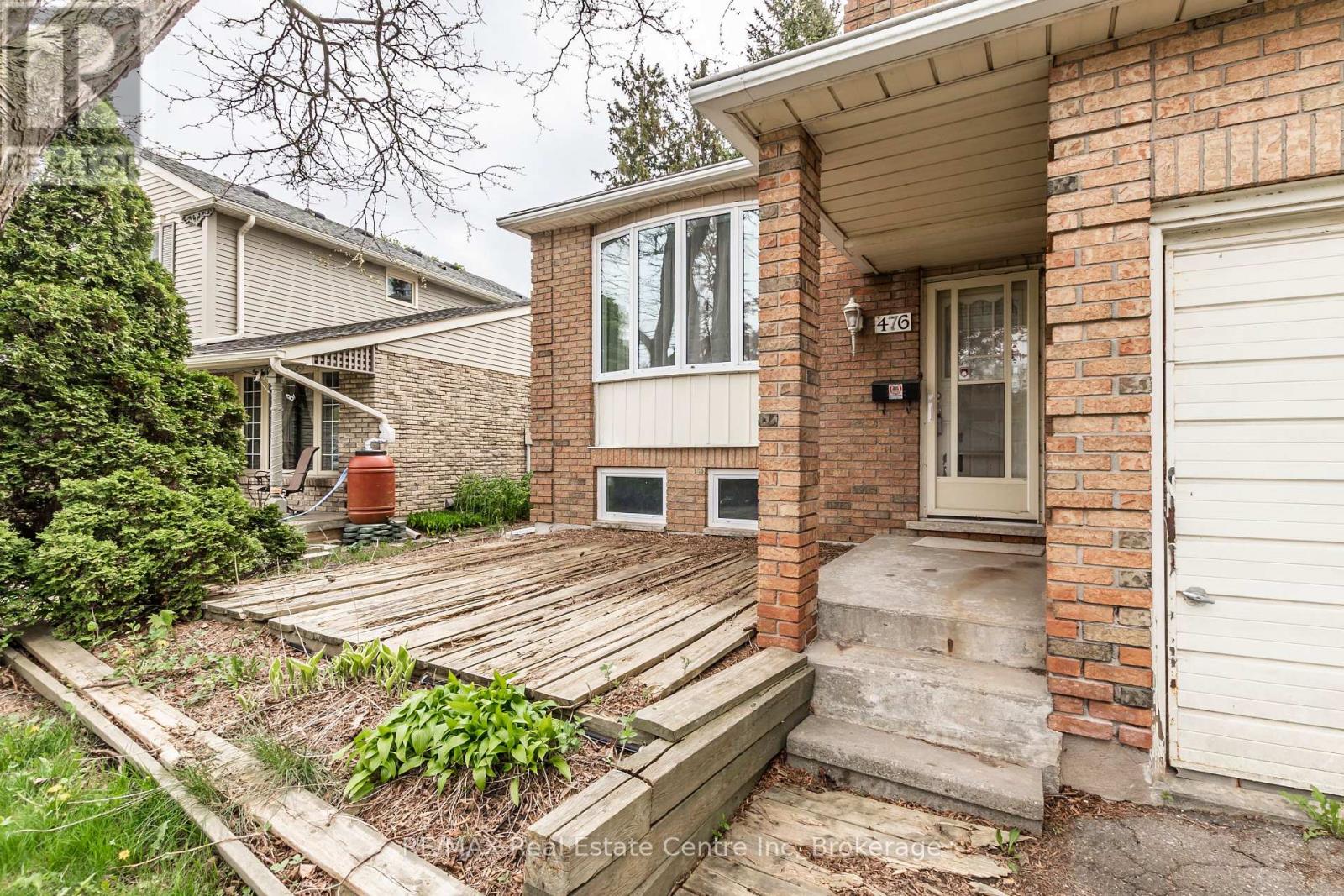 476 Westheights Drive, Kitchener, Ontario  N2N 1M5 - Photo 3 - X12154768