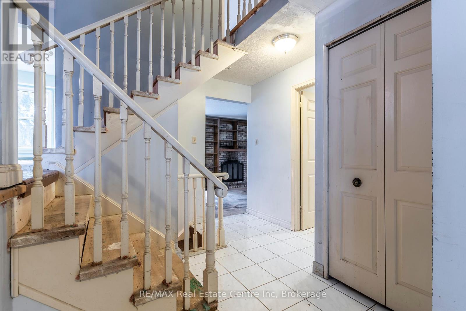 476 Westheights Drive, Kitchener, Ontario  N2N 1M5 - Photo 6 - X12154768