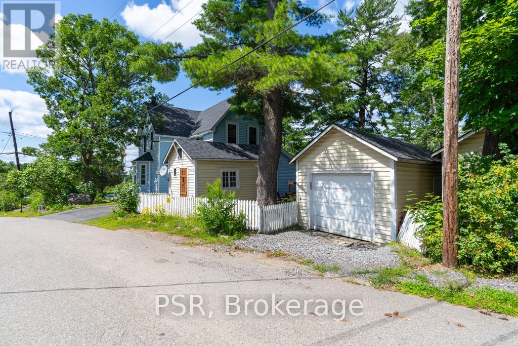 1020 Bala Falls Road, Muskoka Lakes, Ontario  P0C 1A0 - Photo 30 - X12154774