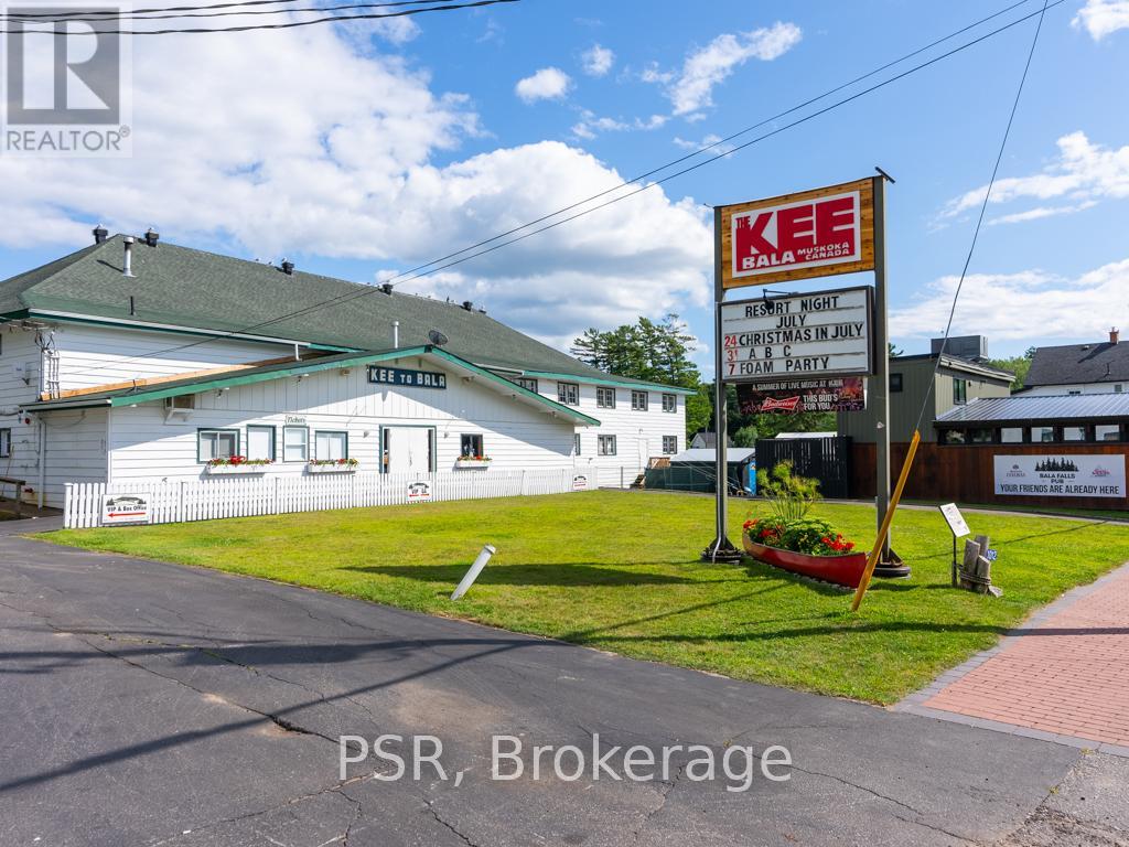 1020 Bala Falls Road, Muskoka Lakes, Ontario  P0C 1A0 - Photo 37 - X12154774