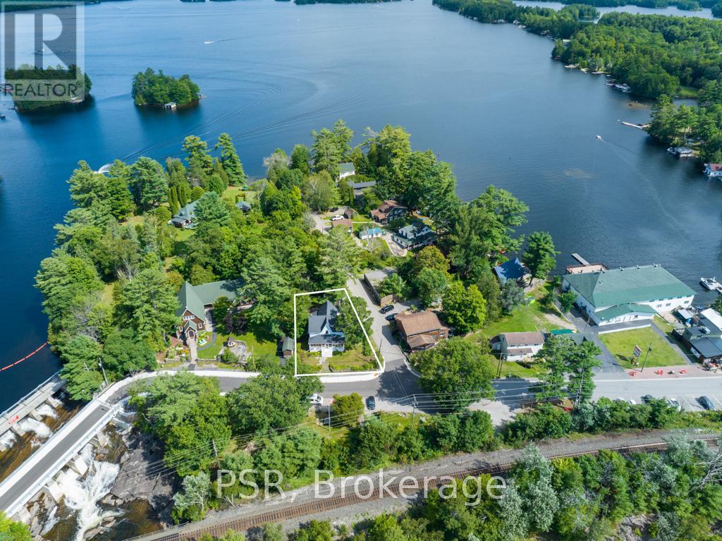 1020 Bala Falls Road, Muskoka Lakes, Ontario  P0C 1A0 - Photo 5 - X12154774