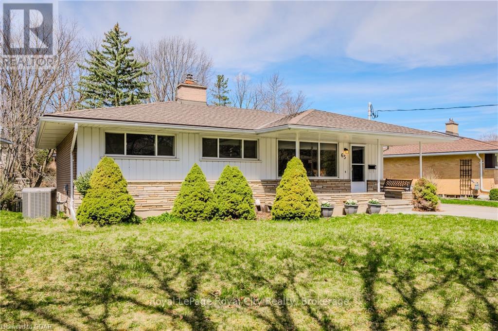 Upper - 65 Village Road, Kitchener, Ontario  N2M 4K9 - Photo 2 - X12154838