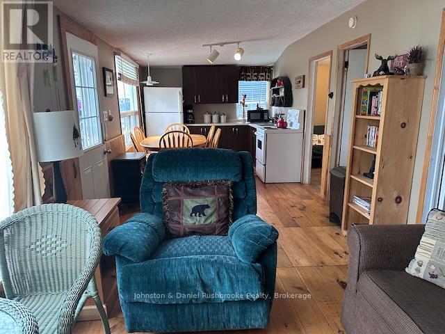 1039 Wonder Beach Road, Muskoka Lakes, Ontario  P0B 1M0 - Photo 6 - X12154861
