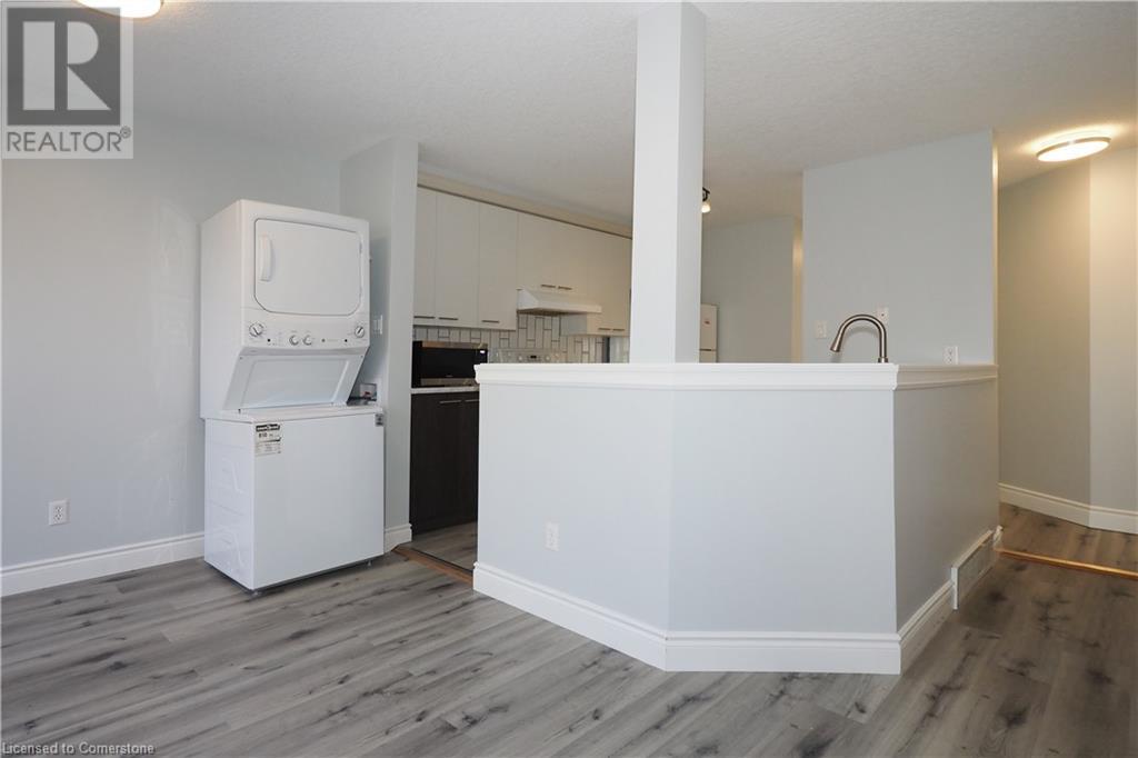 38 Brandy Crescent, Kitchener, Ontario  N2B 3W7 - Photo 13 - 40729703