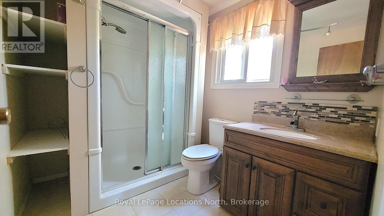 25 Balmoral Avenue, Tiny, Ontario  L0L 1P1 - Photo 15 - S12155019