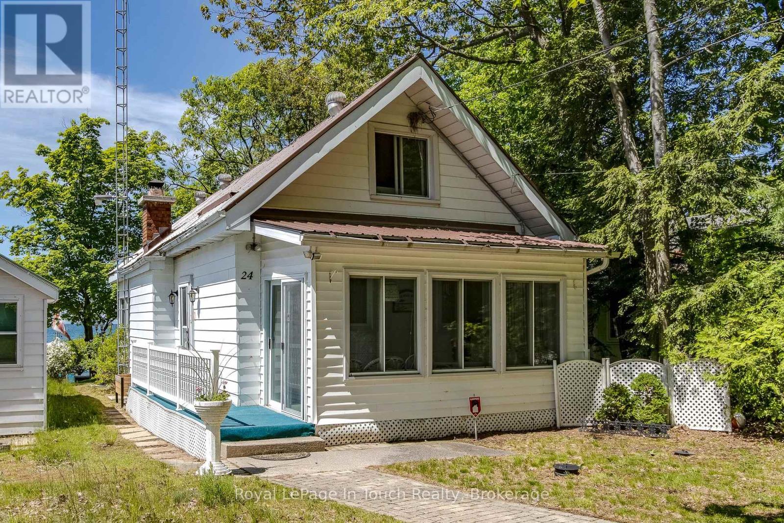 24 Belgrove, Tiny, Ontario  L0L 2J0 - Photo 11 - S12155096