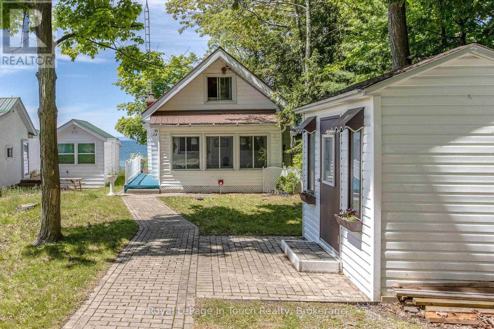 24 Belgrove, Tiny, Ontario  L0L 2J0 - Photo 12 - S12155096