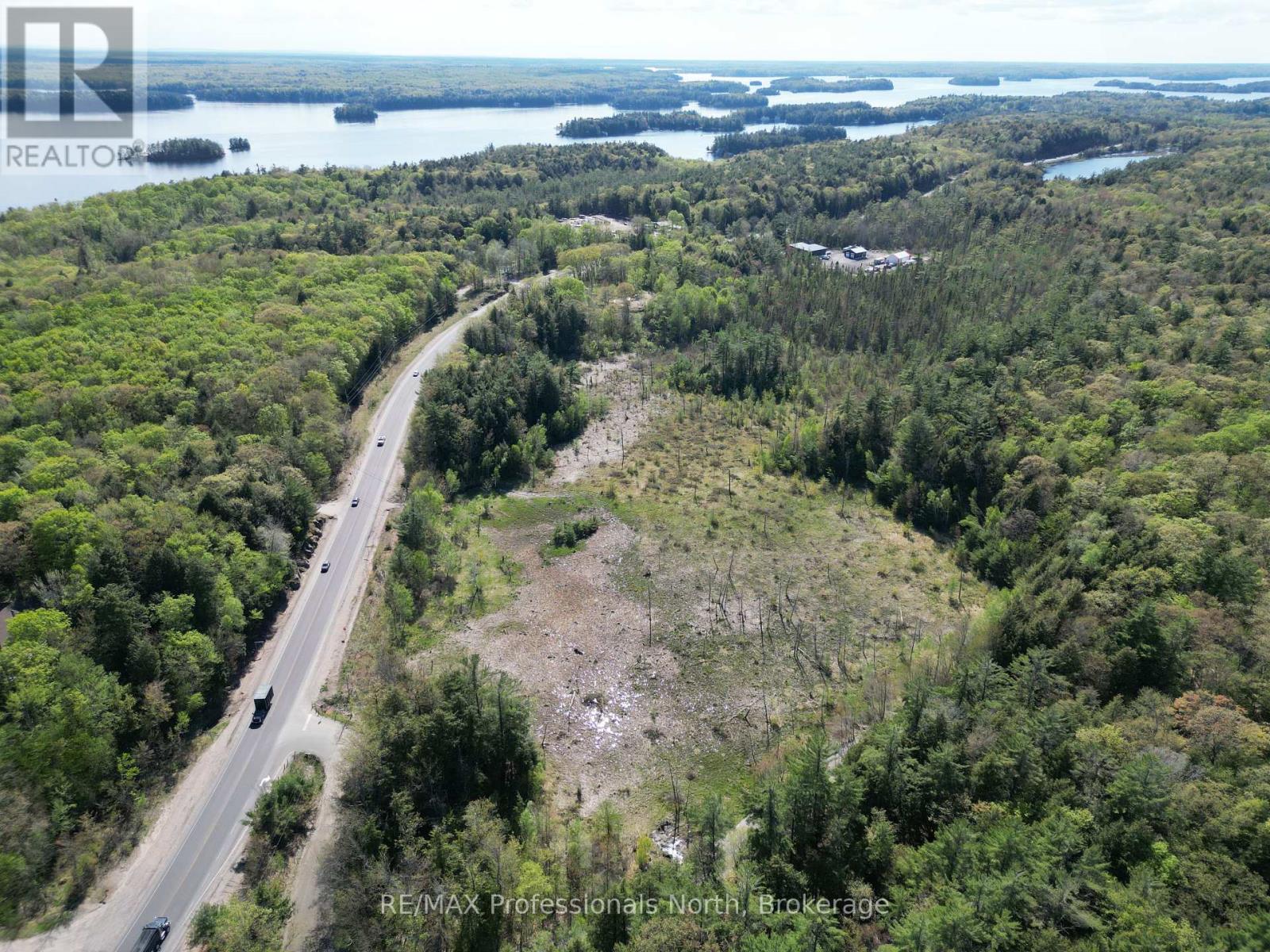 2070 Muskoka 118 Road W, Muskoka Lakes, Ontario  P1L 1W8 - Photo 14 - X12155076