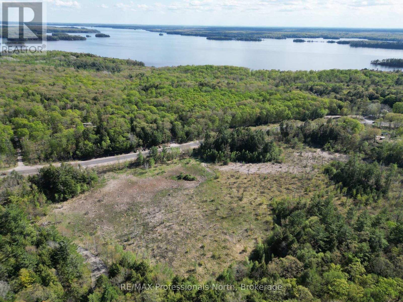 2070 Muskoka 118 Road W, Muskoka Lakes, Ontario  P1L 1W8 - Photo 16 - X12155076