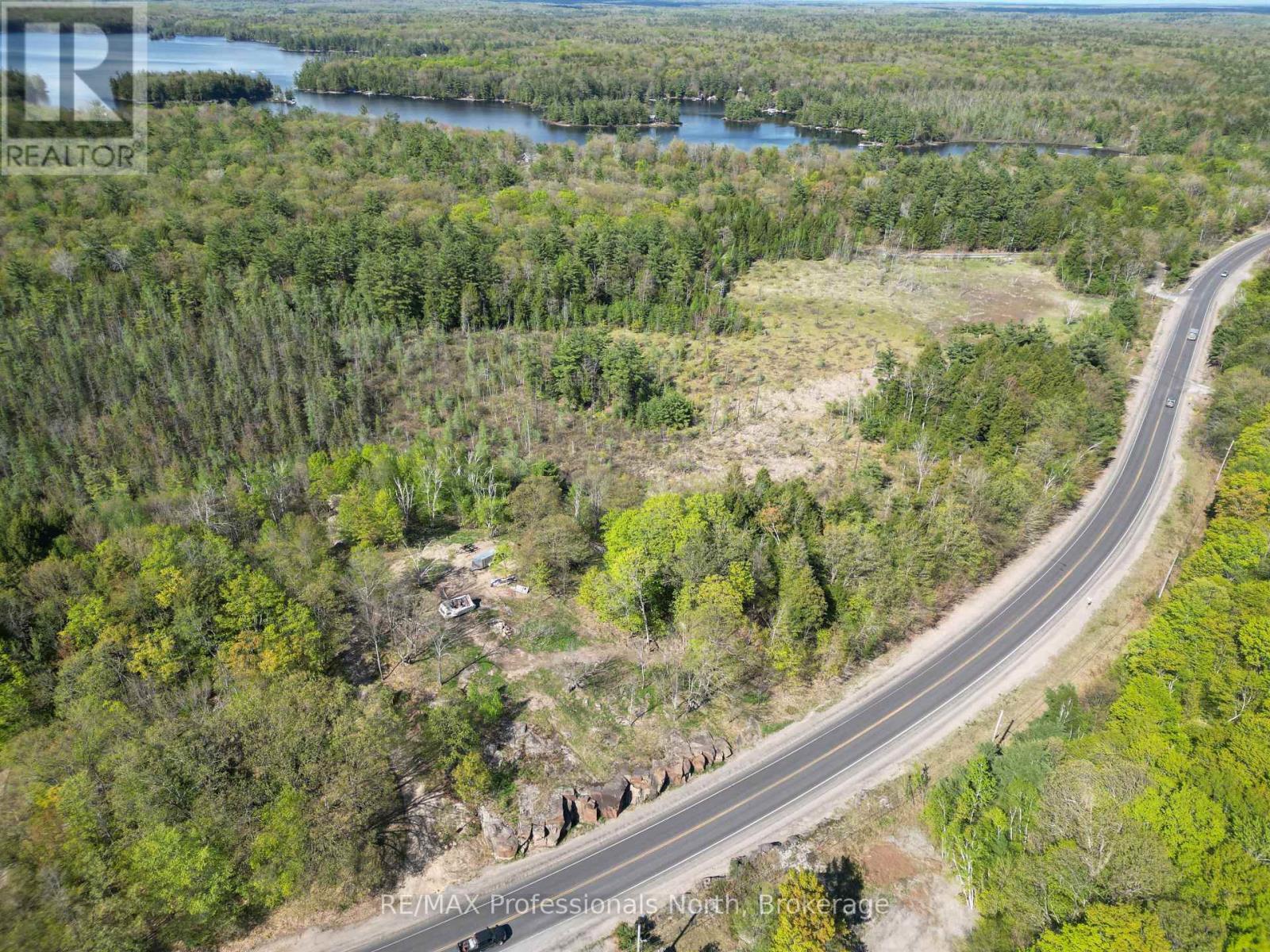 2070 Muskoka 118 Road W, Muskoka Lakes, Ontario  P1L 1W8 - Photo 8 - X12155076