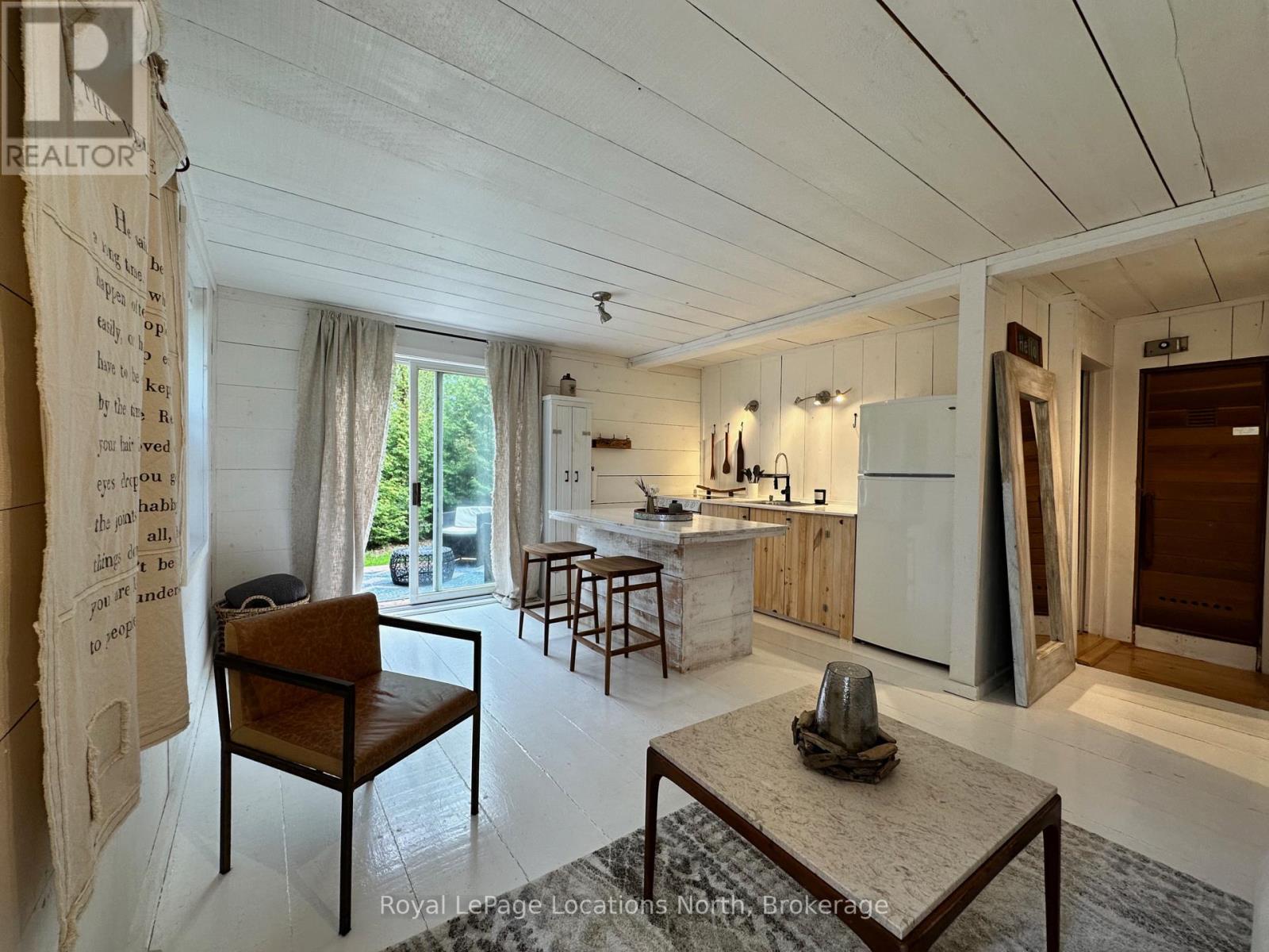 124 Tyrol Avenue, Blue Mountains, Ontario  N0H 2E0 - Photo 6 - X12155173