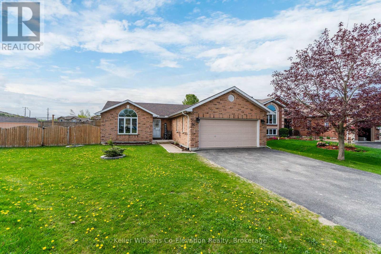 56 Byrnes Crescent, Penetanguishene, Ontario  L9M 1V9 - Photo 2 - S12155225